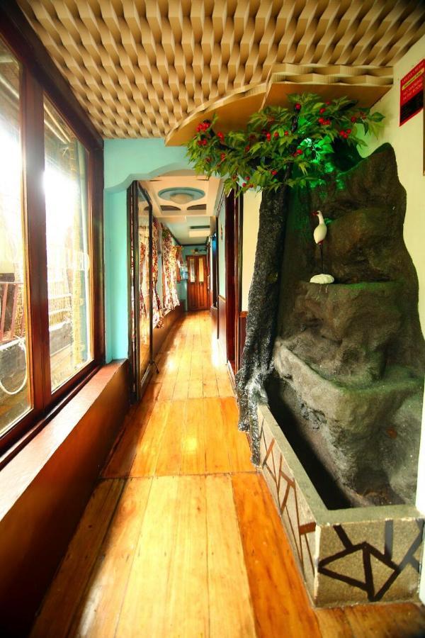 Marari Houseboat Hotel Mararikulam Buitenkant foto