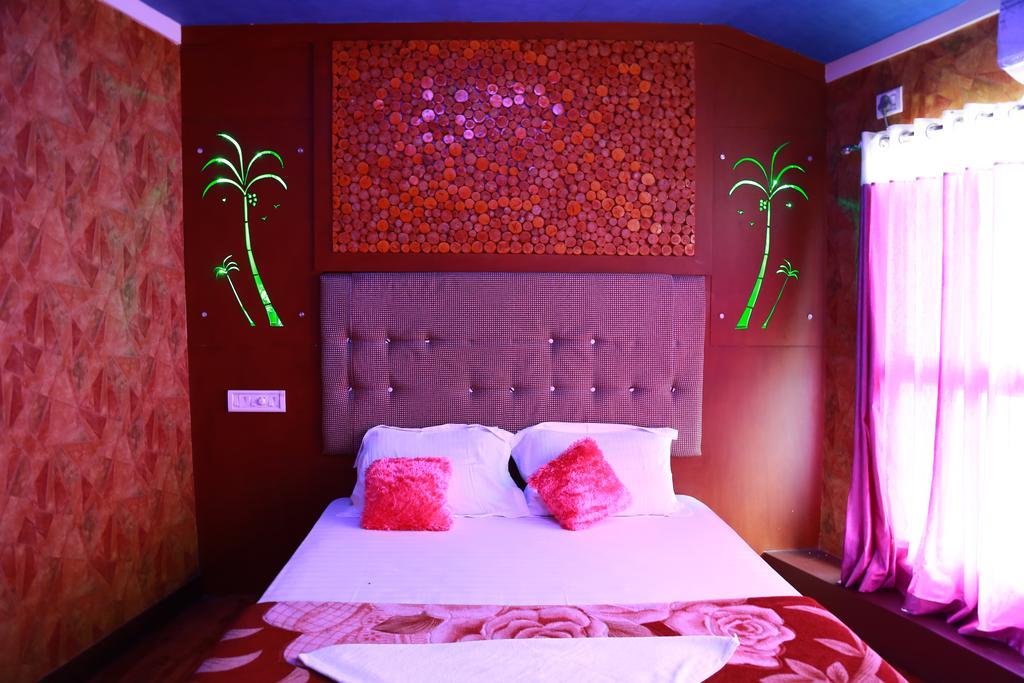 Marari Houseboat Hotel Mararikulam Kamer foto